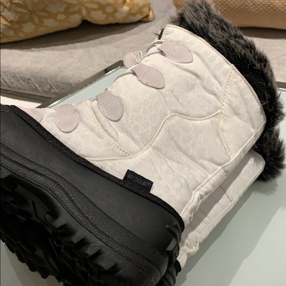 Snow/Winter Boots - Picture 4 of 6